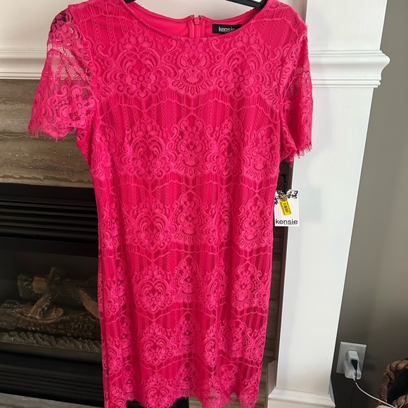 Kensie scallop lace sheath dress - NWT - fuchsia/hot pink -  size 12 - Picture 2 of 4
